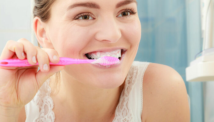 3 popular whitening toothpastes to try